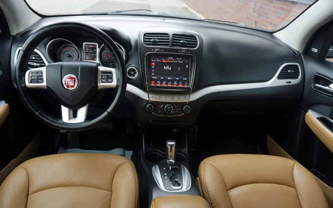 Fiat Freemont cena 49900 przebieg: 149000, rok produkcji 2014 z Mysłowice małe 704
